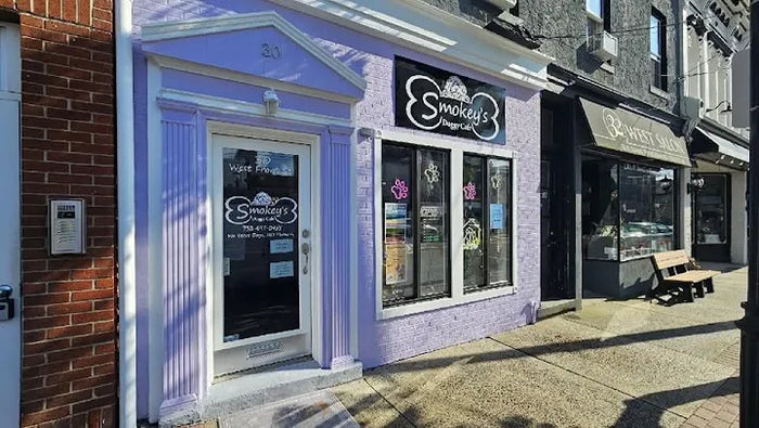 Smokey's Doggy Café 